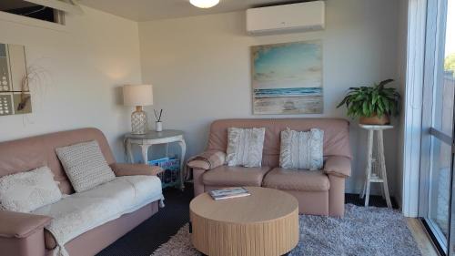 Waitarere Beach Apartamento | Coastal Condo