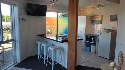 Waitarere Beach Apartamento | Coastal Condo