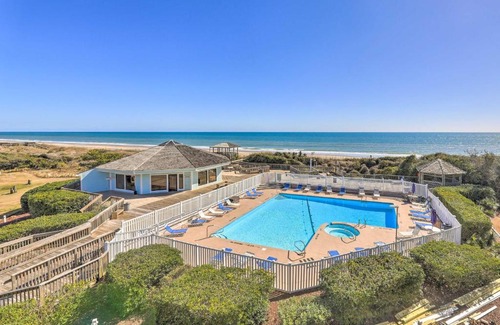 Emerald Isle Apartamento | Coastal Condo with Indoor and Outdoor Pool Access