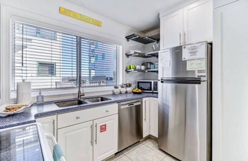 Ocean Cay Casa | Coastal Cottage 214 | Large Ocean View Deck | Gas Grill