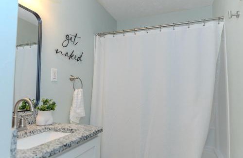 Covington Casa | Coastal Cottage 1/2 mile from Covington Square