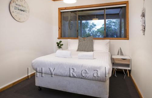 Quindalup Villa | Coastal Cottage