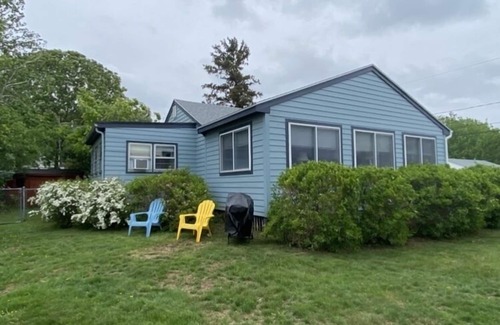 Wells Cabaña | Coastal Cottage close to the Nubble Lighthouse