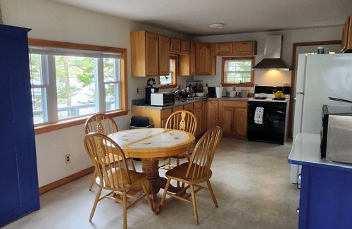 Georgetown Cabaña | Coastal cottage on Robinhood Cove-Peaceful waterfront retreat
