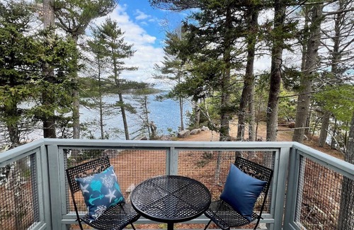 Georgetown Cabaña | Coastal cottage on Robinhood Cove-Peaceful waterfront retreat