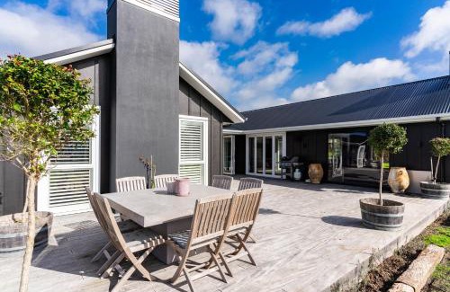 Mangawhai Casa | Coastal Country Retreat