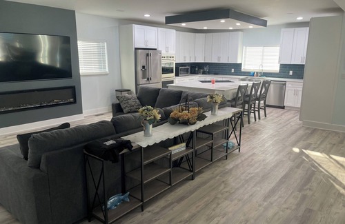 Melbourne Beach Casa | Coastal custom new construction w/ ocean views, just steps from Melbourne Beach
