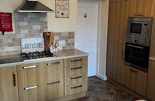 Llanfairfechan Apartamento | Coastal Cwtch Apartment, Llanfairfechan, Conwy, foot of Snowdonia National Park