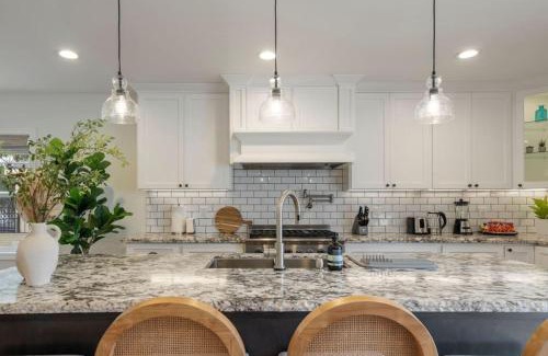 South of Conant Casa | Coastal Dream Heated Pool Near Beach and Disney