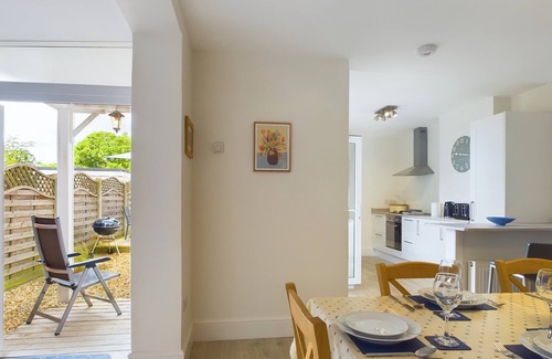 Ryde Chalet De Esquí | East View, St Helens.