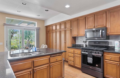 Laguna Niguel Casa | Coastal Elegance on Stoney Pointe #42075