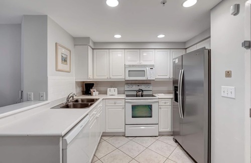 Gulf Pines Condominio | "Coastal Elegance: Updated 1-Bedroom Condo on the 14th Floor of Westwinds!" at Sandestin Golf and Beach Resort!