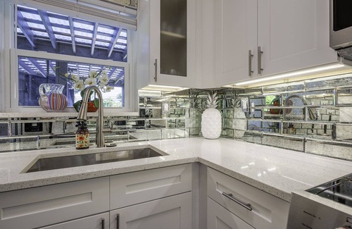 Lake Clarke Shores Casa | Coastal Entertaining Pool House Near Everything
