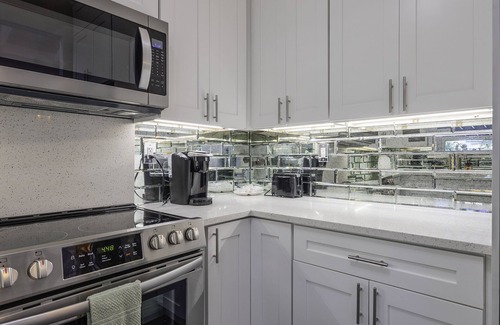 Lake Clarke Shores Casa | Coastal Entertaining Pool House Near Everything