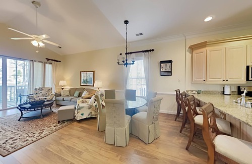 Pawleys Island Villa | Coastal Escape at Greenhaven Inviting 4BR3BA Condo