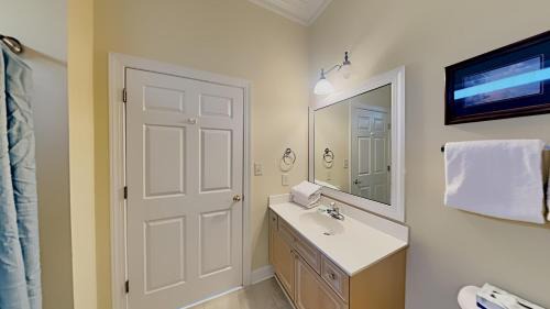 Pawleys Island Villa | Coastal Escape at Greenhaven Inviting 4BR3BA Condo