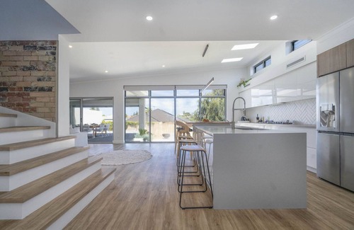Mullaloo Casa | Coastal Escape Near Mullaloo Beach!