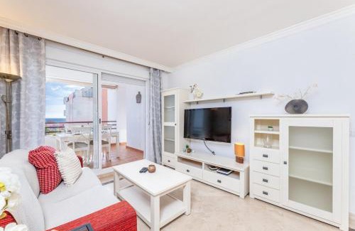 Castillo de Sabinillas Apartamento | Coastal Escape & Sea Views by Domvia