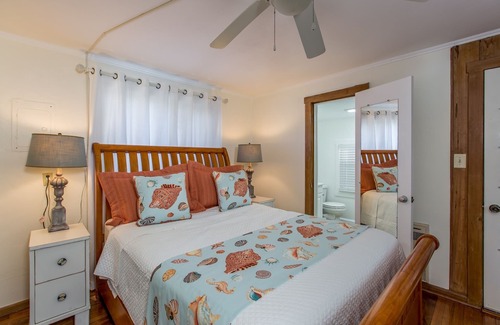 Indian Rocks Beach Apartamento | Coastal Escape - Indian Rocks Beach 2 Bedroom Apts by Redawning