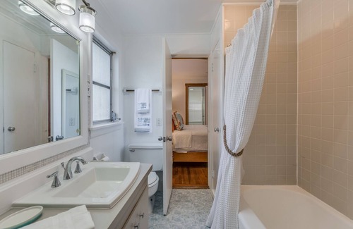 Indian Rocks Beach Apartamento | Coastal Escape - Indian Rocks Beach 2 Bedroom Apts by Redawning