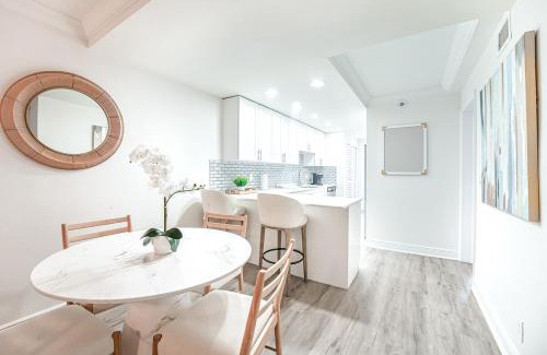 Boca Raton Apartamento | Coastal Escape Walk to Beach Pool and Gym