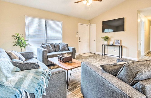 Northeast Pensacola Casa | Coastal Family Home, 16 Mi to Pensacola Beach!