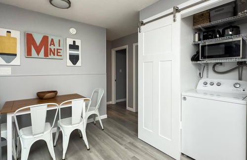 Freeport Casa | Coastal Freeport Flat - 5 minutes from town