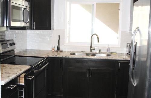 Dana Point Condominio | Coastal Getaway - A Wave From It All
