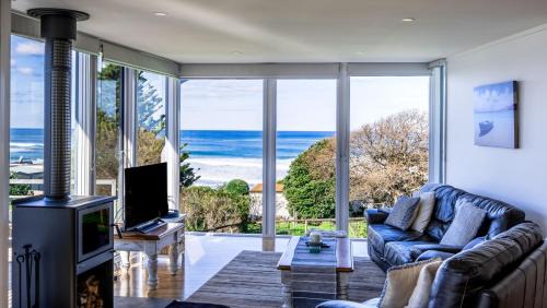 Skenes Creek Casa | COASTAL HAVEN - panoramic ocean views