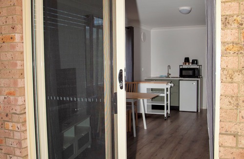 Dalmeny Apartamento | Coastal Hideaway, is less than a 7min stroll from 2 beautiful beaches.