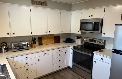 Long Beach Casa | Coastal Home on Edge of Town with Fire-pit & Private Beach Path. Dog Friendly!