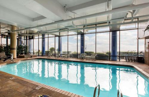 Northeast Virginia Beach Hotel | Coastal Hotel & Suites Virginia Beach - Oceanfront