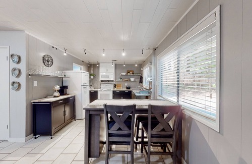 Gualala Casa | Coastal house near trails, beaches, & dining with firepit - dog-friendly
