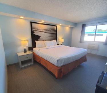 Wilmington Hotel | Coastal Inn & Suites