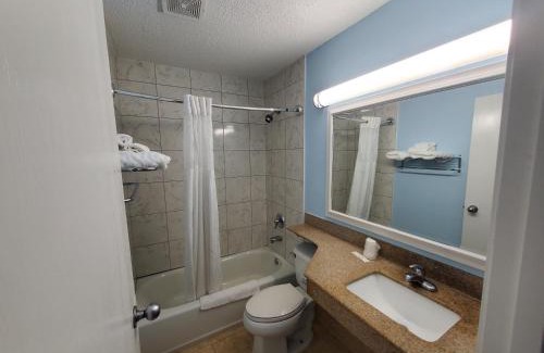 Wilmington Hotel | Coastal Inn & Suites