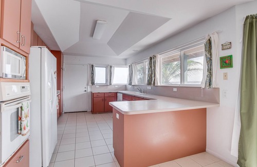 Keaau Casa | Coastal Keaau Home: Ocean & Sunrise Views, Pool