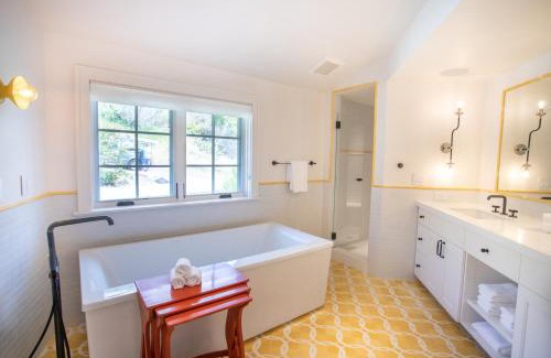 Village of La Jolla Casa | Coastal La Jolla Luxury w AC, Patios, & Massive Ocean Views!