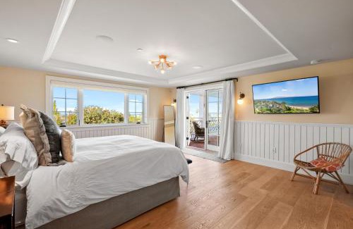 Village of La Jolla Casa | Coastal La Jolla Luxury w AC, Patios, & Massive Ocean Views!