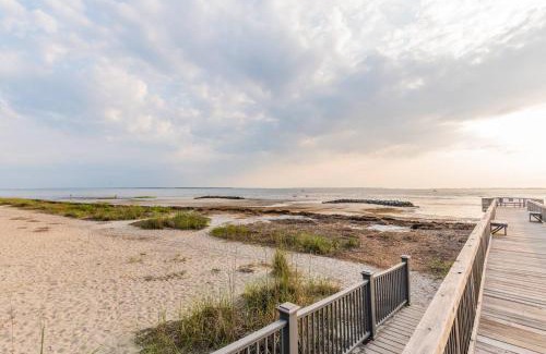 Palmetto Dunes Apartamento | Coastal Luxe Villa By The Beach
