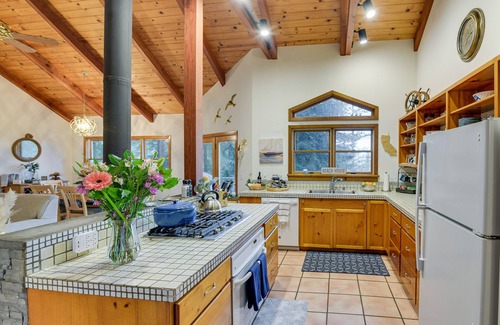 Gualala Casa | Coastal NorCal Sanctuary w/ Ocean & Redwoods Views