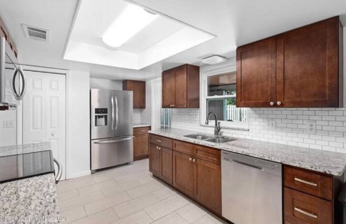 Eau Gallie Shores Casa | Coastal Oasis! Cozy 2/1, Close to The Beach!