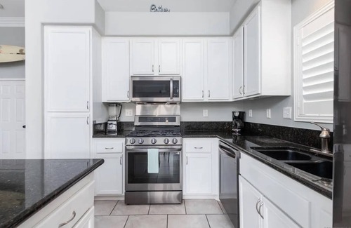 North Valley Casa | Coastal Oasis w heated Pool & Spa by beach