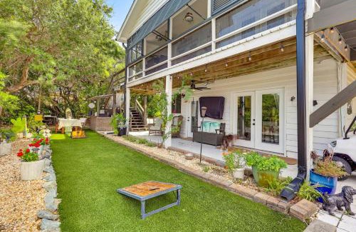 Topsail Beach Apartamento | Coastal Oasis with Hot Tub Walk to Beach!