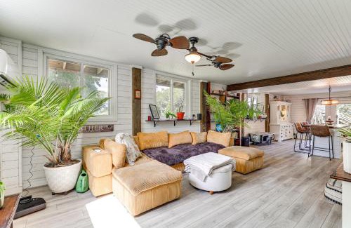 Topsail Beach Apartamento | Coastal Oasis with Hot Tub Walk to Beach!