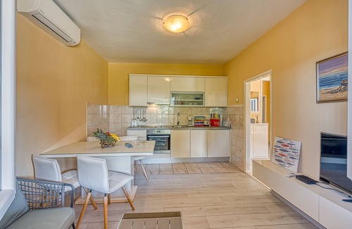 Sveti Filip i Jakov Villa | Coastal Paradise Villa with Pool, Sveti Filip i Jakov, Croatia