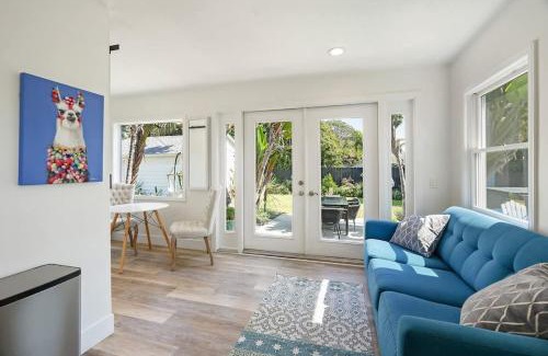 Carlsbad Village Casa | Coastal Palm Haven - With Hot Tub