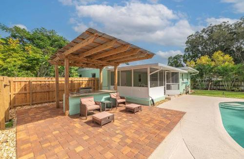 Melbourne Casa | Coastal Pool Retreat - 3BR Oasis Near Downtown and Beaches