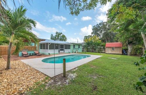 Melbourne Casa | Coastal Pool Retreat - 3BR Oasis Near Downtown and Beaches