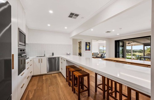 Goolwa South Casa | Coastal Retreat, scenic views, wifi, family friend
