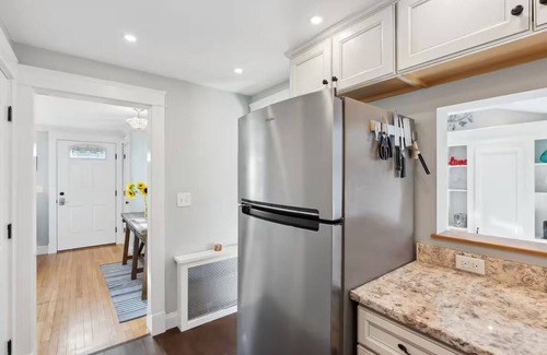 Scarborough Casa | Coastal Retreat - Sauna, Hot Tub & Swim Spa - Near Beaches and Downtown Portland